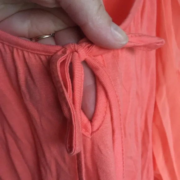 French Laundry Coral Blouse Size 14/16 Sheer Crimped ¾ Length Sleeves - Picture 3 of 10